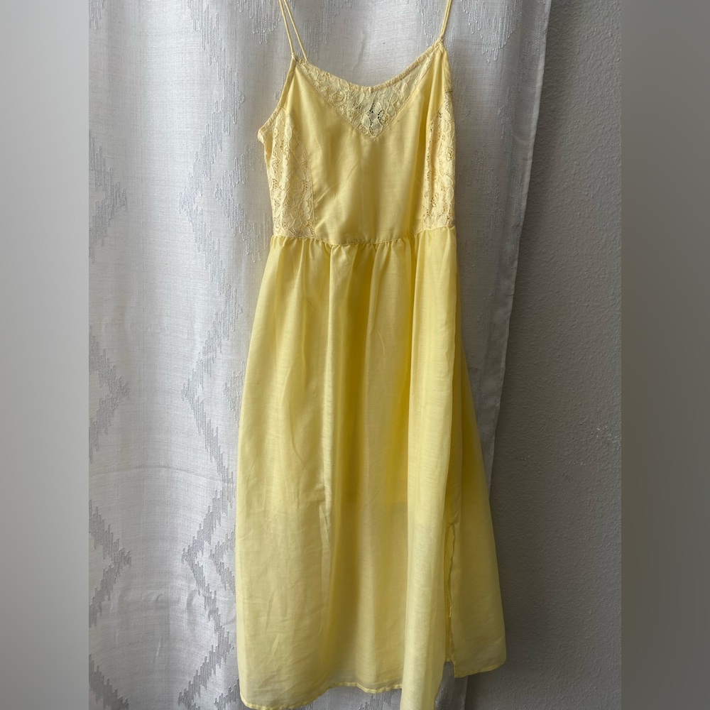 Yellow sleeveless Maxi dress